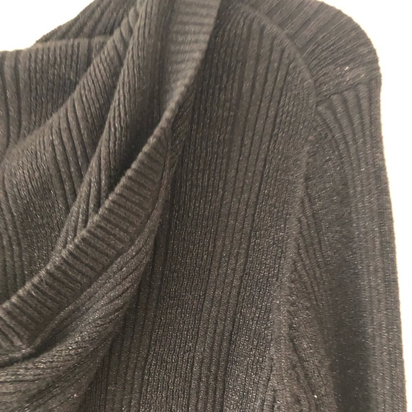 Black Top XS - Picture 5 of 6